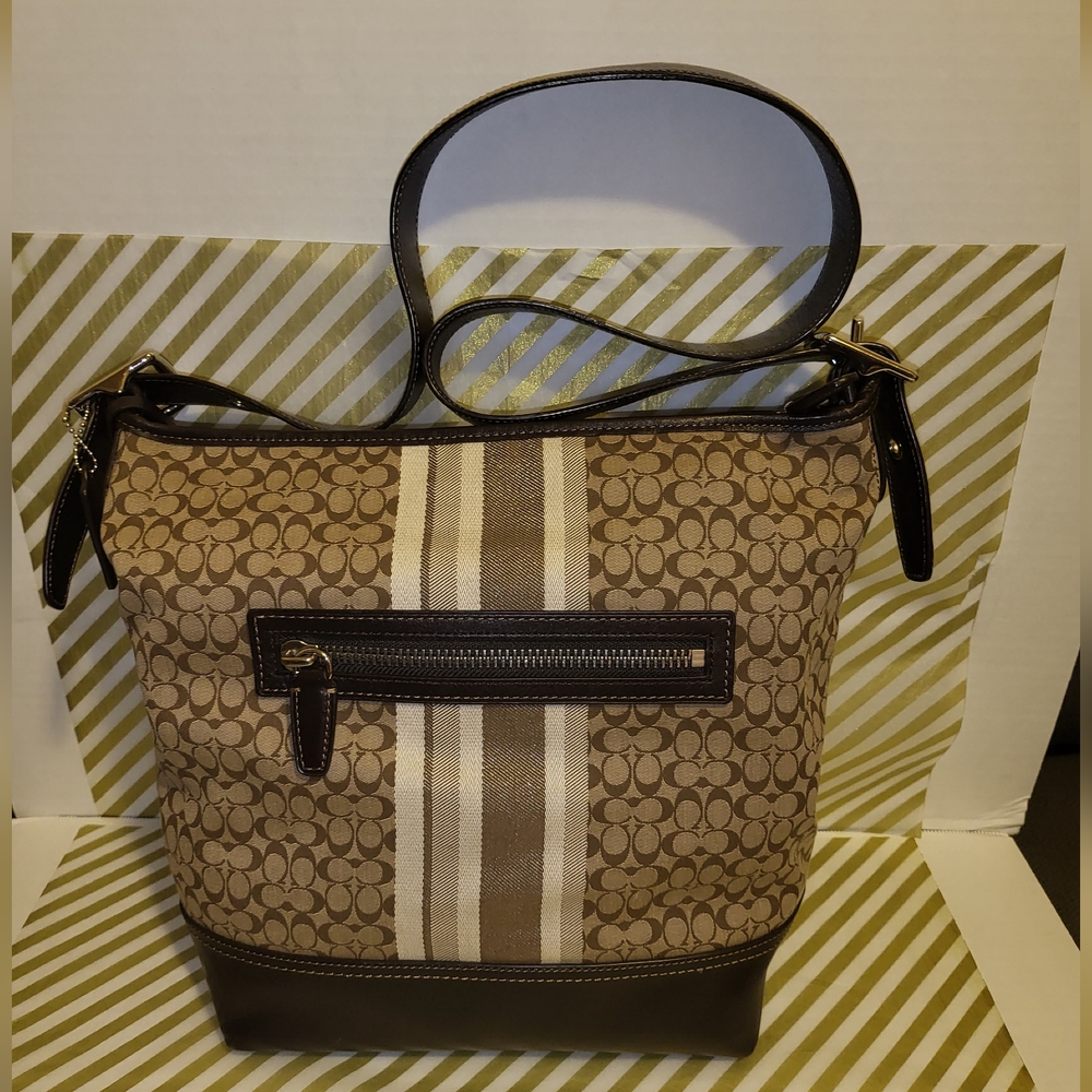 Coach Signature Shoulder Bag